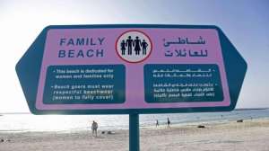 -expats-urged-to-dress-decently-in-public_bahrain