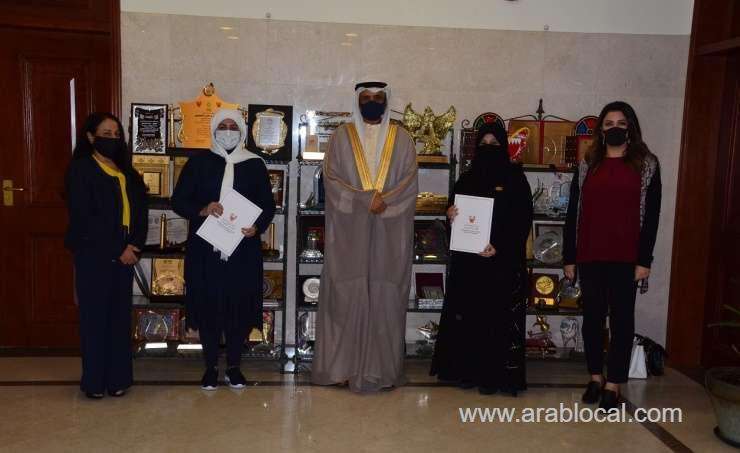 three-girls’-schools-awarded-for-their-creative-initiatives_bahrain