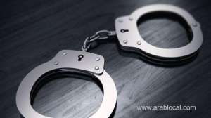 two-arrested-after-series-of-thefts-from-parked-cars-in-manama_kuwait